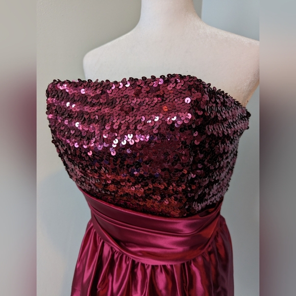 EXTREMELY RARE 1989 Union Made Prom Gown - Picture 3 of 10